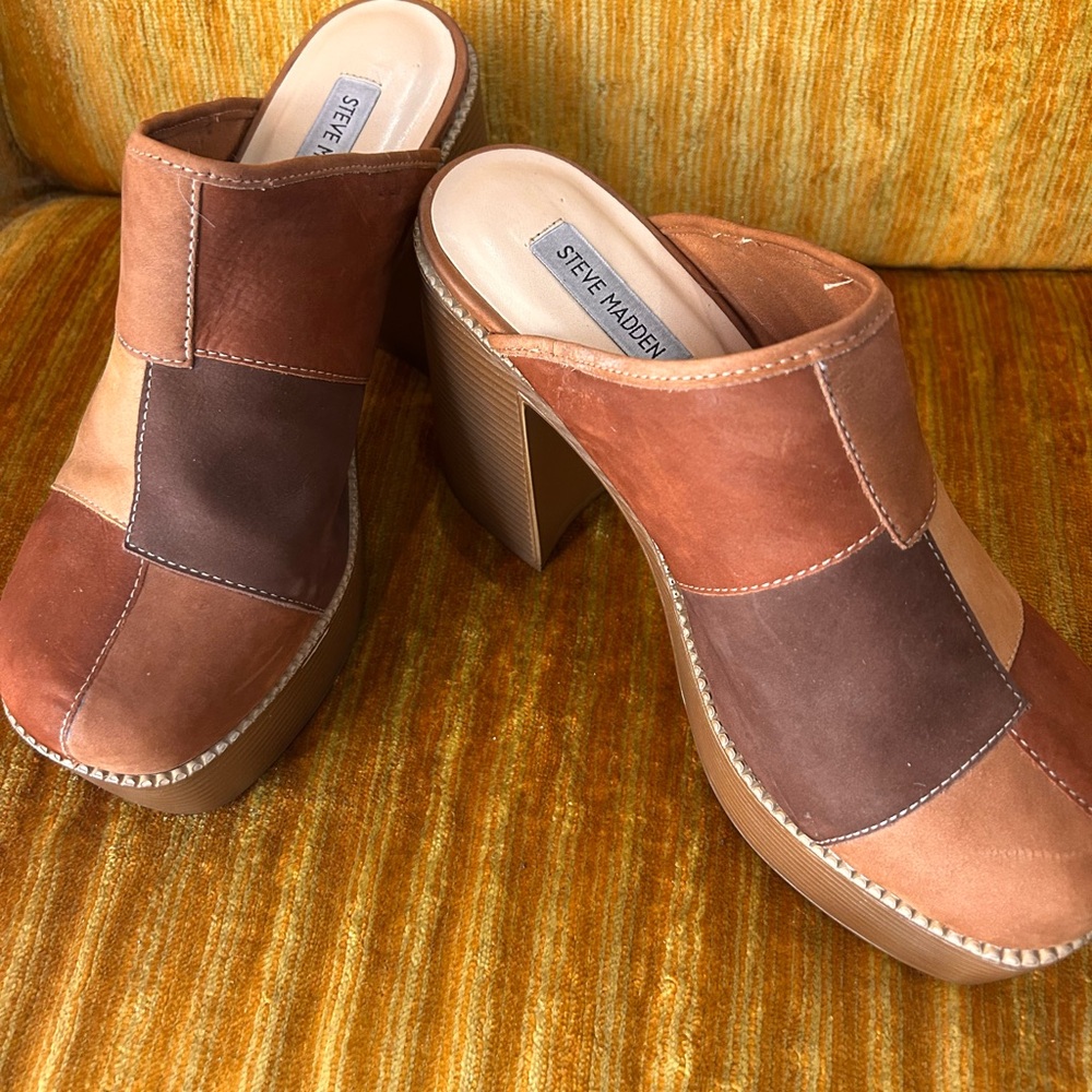 Steve Madden Patchwork Suede Platform Mules in Brown and Rust Tones - Picture 2 of 5